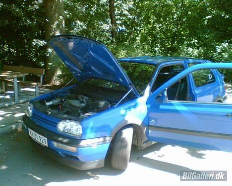 VW Golf GTI 8v *solgt* billede 14