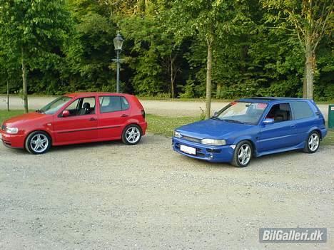 Toyota Corolla 1,6 16v  "solgt" - Jeg skulle ikk holde for tæt på polo´en med de røde hund :-D billede 11