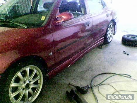 Ford mondeo 2.0i *solgt* billede 4