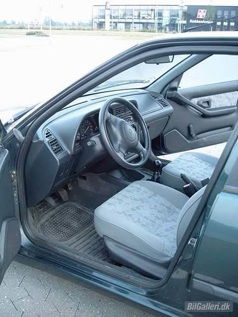Peugeot 306 1,6 XR 5d *SOLGT* billede 4