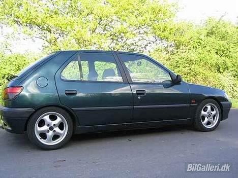 Peugeot 306 1,6 XR 5d *SOLGT* billede 8