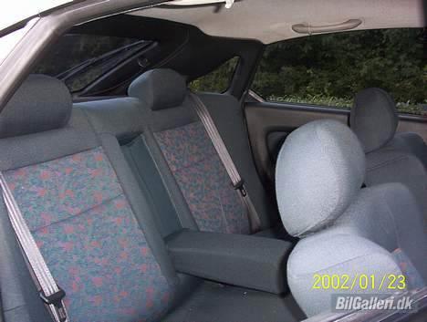 Mazda 323f - helstøbt sportsæder  billede 12