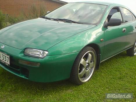 Mazda 323f - dvden virker billede 16