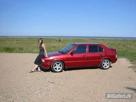 Alfa Romeo 33 QuadrofoglioVerde 16V - mine to kvinder her i livet :D billede 12