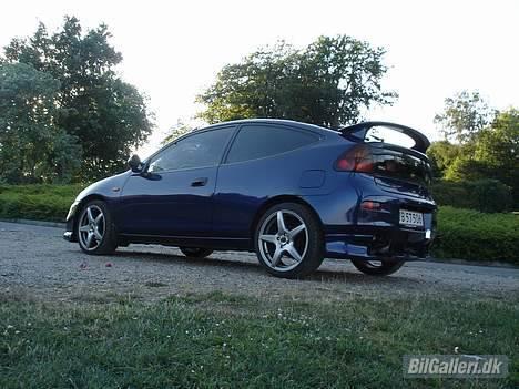 Mazda 323 c solgt billede 4