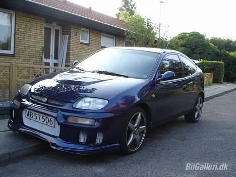 Mazda 323 c solgt billede 7