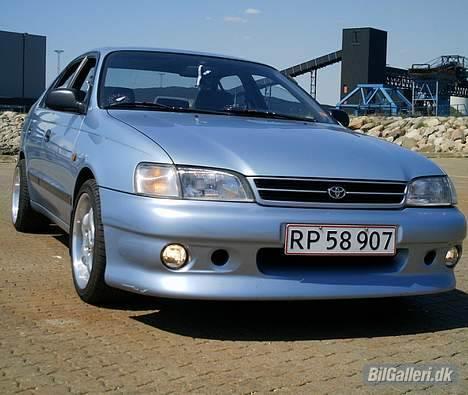 Toyota Carina e (SOLGT) billede 1