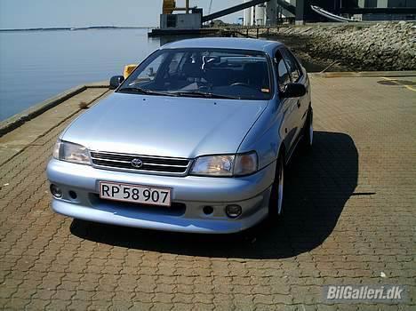 Toyota Carina e (SOLGT) billede 4