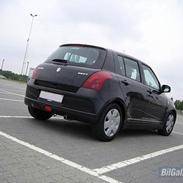 Suzuki Swift 1.5, 5dørs sort