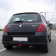 Suzuki Swift 1.5, 5dørs sort