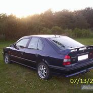 Nissan primera SRI