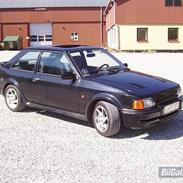 Ford escort rs turbo solgt!