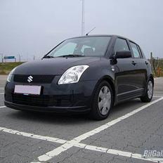 Suzuki Swift 1.5, 5dørs sort