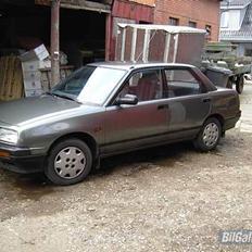 Daihatsu Applause SOLGT!!!!