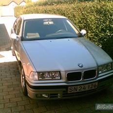 BMW 325i solgt