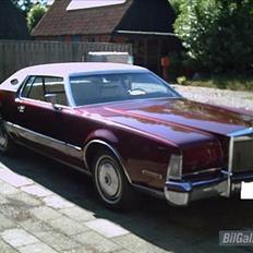 Lincoln continental mark IV 