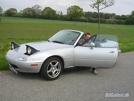 Mazda mx5 (SOLGT) - Taget nede :) billede 1