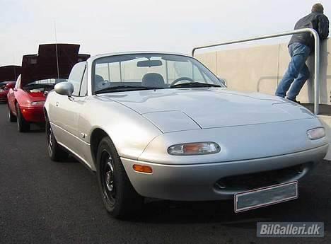 Mazda mx5 (SOLGT) billede 9