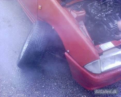 Citroën AX sport (SOLGT)  - stadig ved uheldet i slagelse - det regnede, derfor dug på linsen :) billede 7