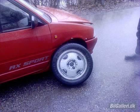 Citroën AX sport (SOLGT)  - trækaksel blev revet ud - så ingen gearkasse olie... men vi gennemførte :) billede 8