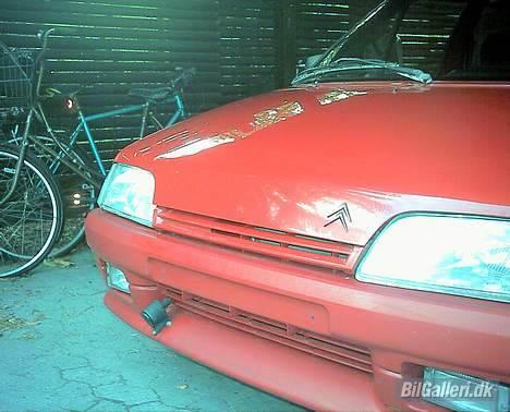 Citroën AX sport (SOLGT)  - bilen lige købt hjem - klar til renovering - der er motorvarmer... det skal væk... det vejer billede 12