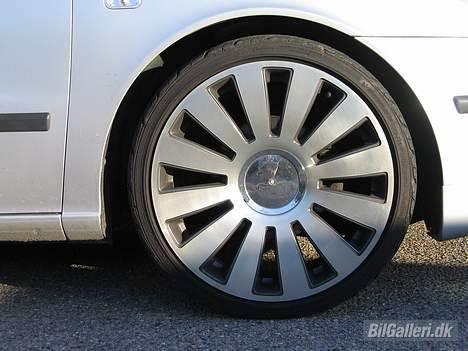 Seat Leon SOLGT billede 3