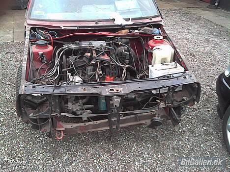 VW Golf "projekt" - Så ligger kværnen i, dog måtte brandvæggen lige rykkes lidt tilbage, før møllen ku være der billede 4