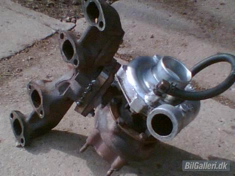 VW Golf "projekt" - Her ligger hun så, drivkraften til motoren. Satme flot når den er nypoleret. billede 10