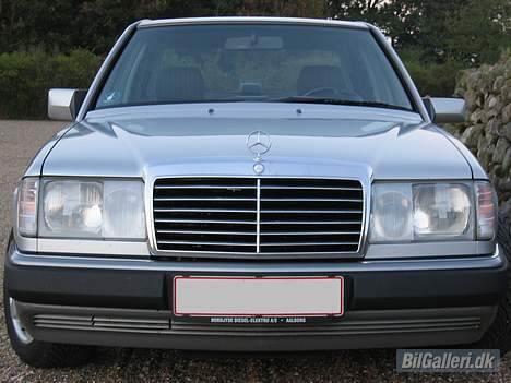 Mercedes Benz W124 300D billede 13