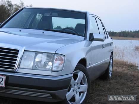 Mercedes Benz W124 300D billede 15