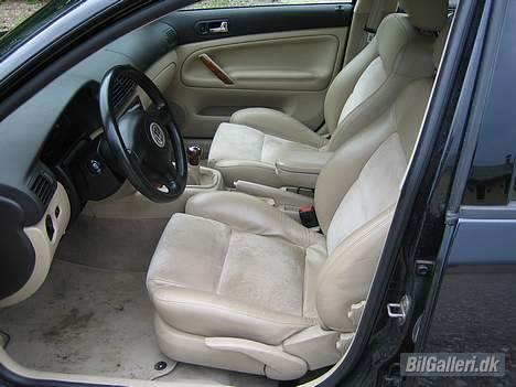 VW passat TDI Highline - ps. har fået nye bund måtter billede 8