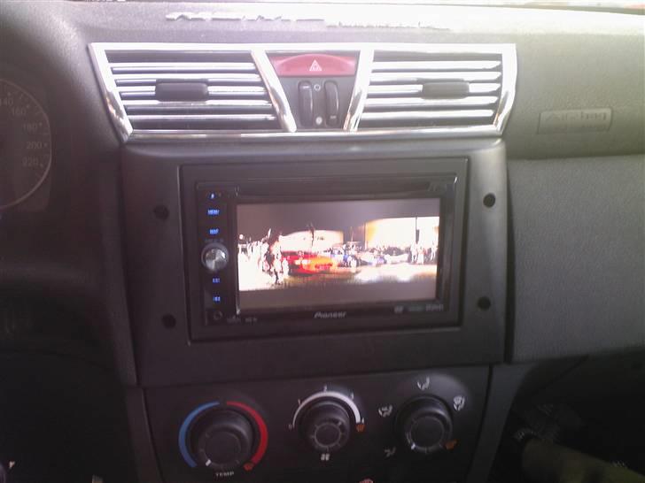 Fiat Stilo SOLGT desværre. - Nemlig der ska kun køre 3 film på repeat på skærmen og den ene er The Fast and The Furious 1 billede 13
