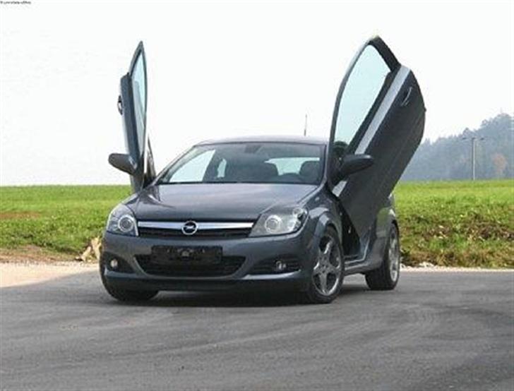 Opel .Astra f GSi 16v Turbo - Farven bliver nok den samme som denne, men med en meget lille smule effekt... billede 15