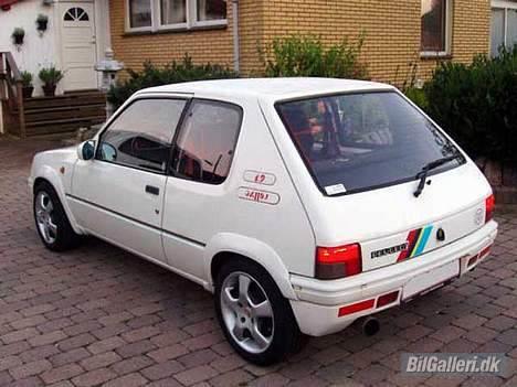 Peugeot 205 Rallye 1.9 billede 2