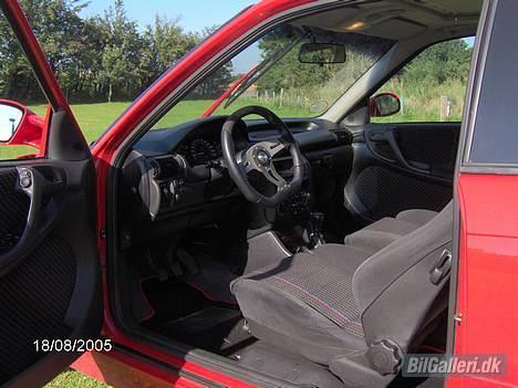 Opel Astra F Gsi (SOLGT) - min GSI kabine med MOMO-rat billede 17