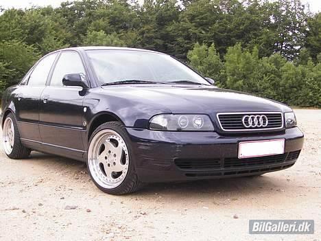 Audi A4 TURBO billede 1
