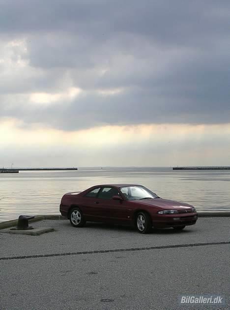 Nissan Skyline R33 GTS25t Type M - Pause på vej hjem fra København. Korsør havn. billede 13