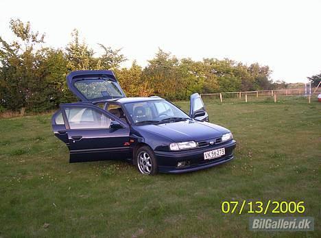 Nissan primera SRI billede 1
