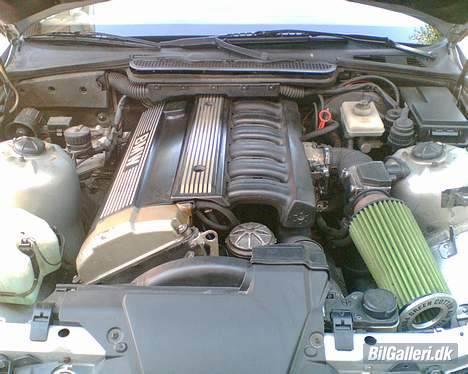 BMW 325i solgt billede 5