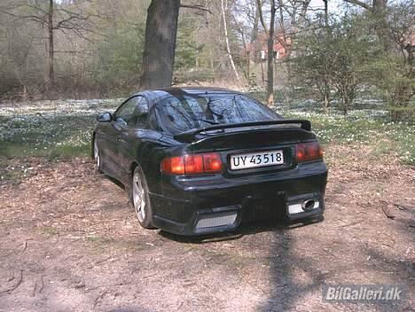 Toyota Celica GT (solgt)(Jeppes) - Med spoiler. Lige efter første lakering men valgte at fjerne den. Hvad synes i er pænest? billede 6