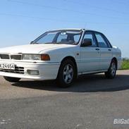 Mitsubishi galant solgt