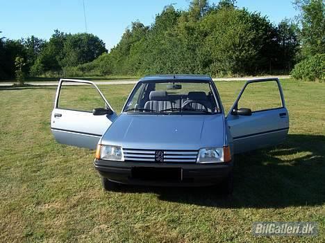 Peugeot 205 XR 1.4 billede 3