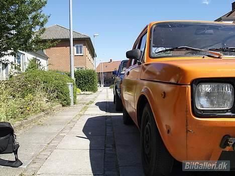 Fiat 127 0.9 16v solgt - Nyt pic. Kan man se den blå i baggrunden ? billede 8