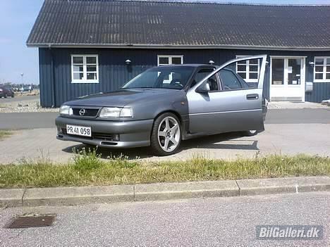Opel Vectra A 2.0i 16V "SOLGT" billede 12