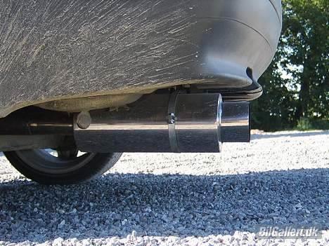 Audi total skadt øv billede 14