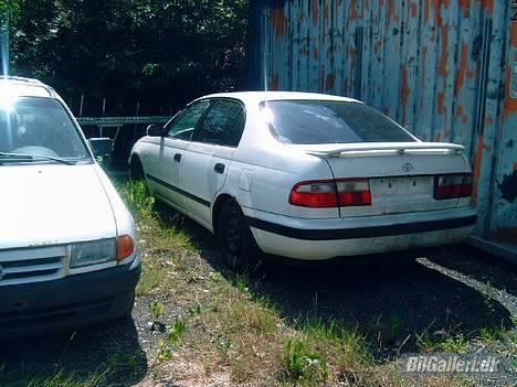Toyota Carina E 2.0 GLI billede 1