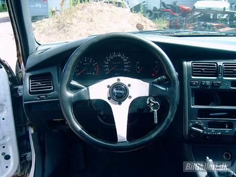 Toyota Carina E 2.0 GLI - Kaptajnens plads billede 5