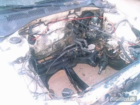 Toyota Carina E 2.0 GLI billede 8