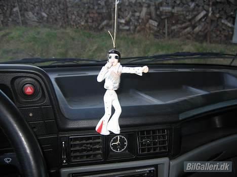 Opel gamle bil - sådan en har alle har alle. der tror på kongen billede 6