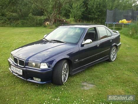 BMW 320i solgt.. billede 4